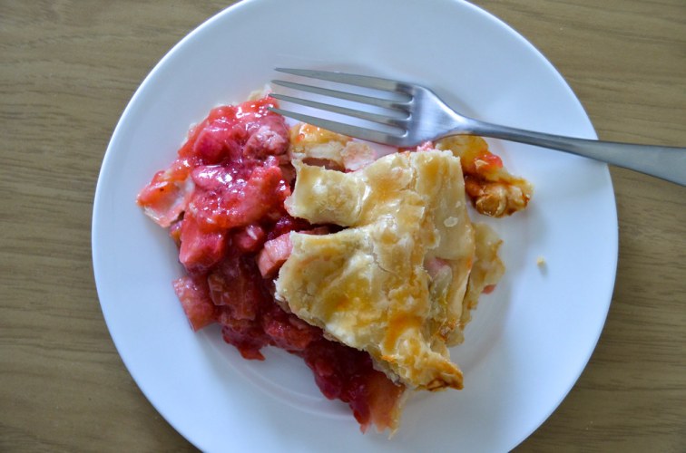 strawberry rhubarb pie